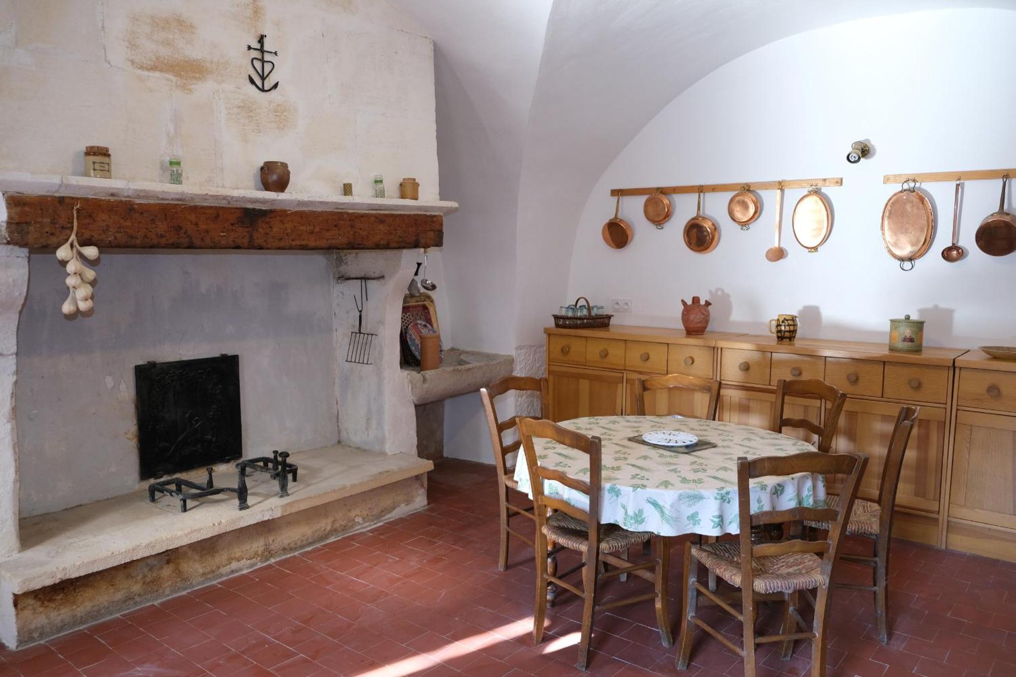 Typical mas provençal with swimming pool in a small hamlet near Mouriès in the Alpilles in Provence- 8 persons LS1-361 OUSTAU D'ANTAN Villa Esterno foto